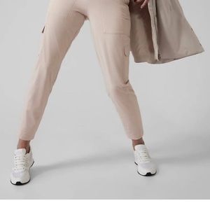 FLASH SALE!   NWT- Athleta Chelsea Cargo Lined Pant, Abalone Grey 10P